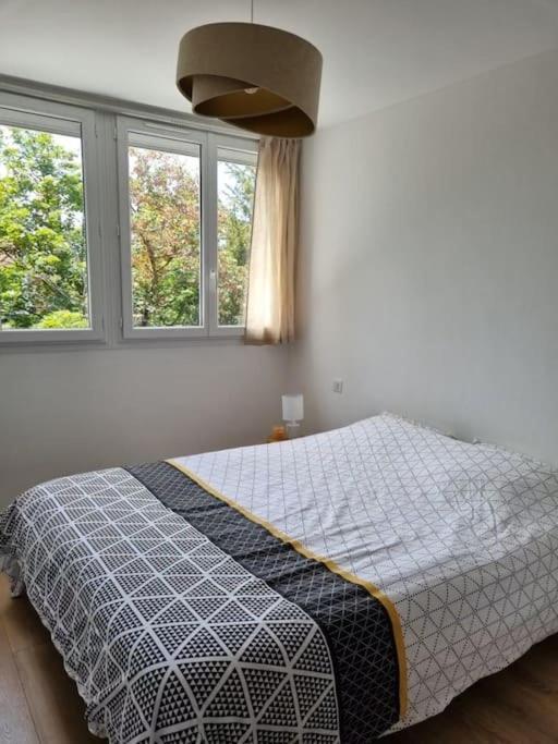 Superbe T3 Cosy, Parking Gratuit + Balcon Apartment Riom Luaran gambar