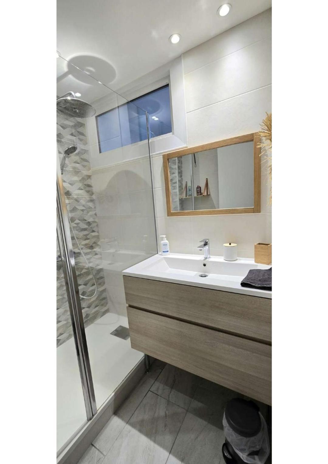 Superbe T3 Cosy, Parking Gratuit + Balcon Apartment Riom Luaran gambar
